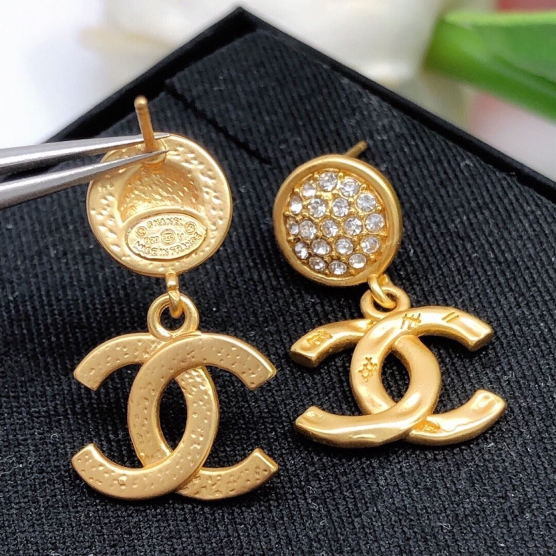 Ch**el earrings